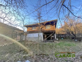 Продажба на имоти в с. Съботковци, област Габрово - изображение 6 