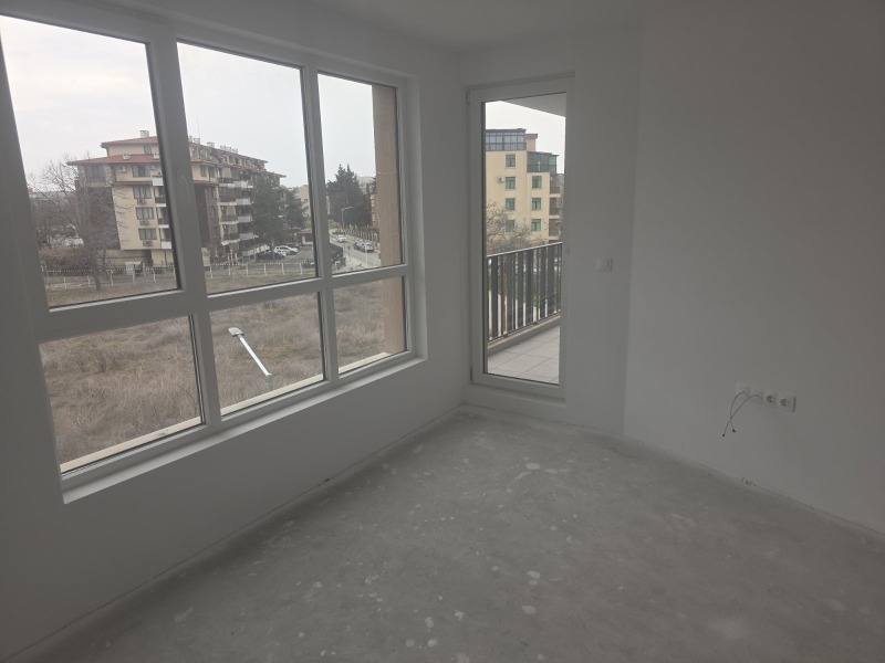 Продава  2-стаен, област Бургас, с. Равда •  107 000 EUR • ID 46261327 — holmes.bg - [1] 