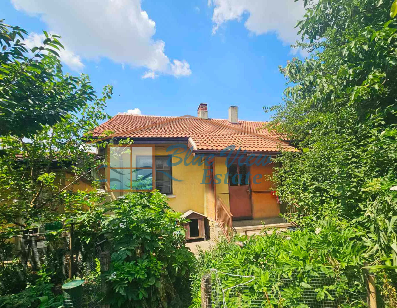 Продава КЪЩА, с. Стражица, област Добрич, снимка 2 - Къщи - 55688444