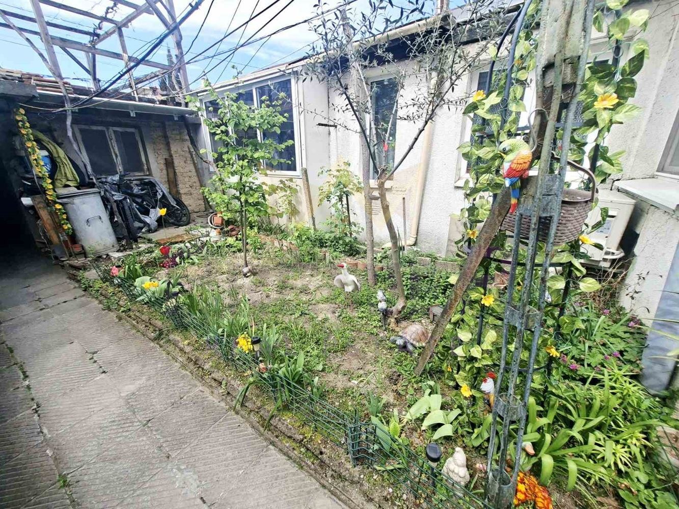 Продава КЪЩА, гр. Варна, Погреби, снимка 12 - Къщи - 55796429