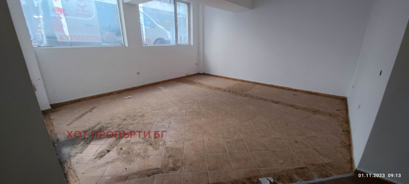 Продава МАГАЗИН в град Варна, Операта - 93 кв.м / 100 000 € » 195 583.00 лв., ХОТ ПРОПЪРТИ БГ