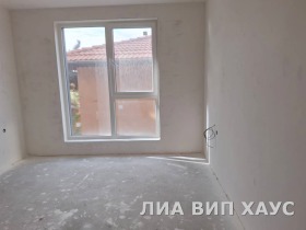 1 chambre Rouski, Pazardjik 6