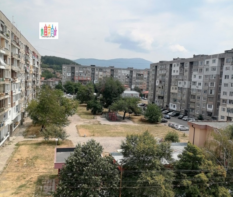 Продава  2-стаен град Перник , Мошино , 61 кв.м | 29993447 - изображение [3]