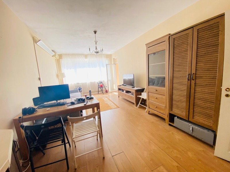 Продава  2-стаен, град Варна, Лятно кино Тракия •  149 900 EUR • ID 78114719 — holmes.bg - [1] 