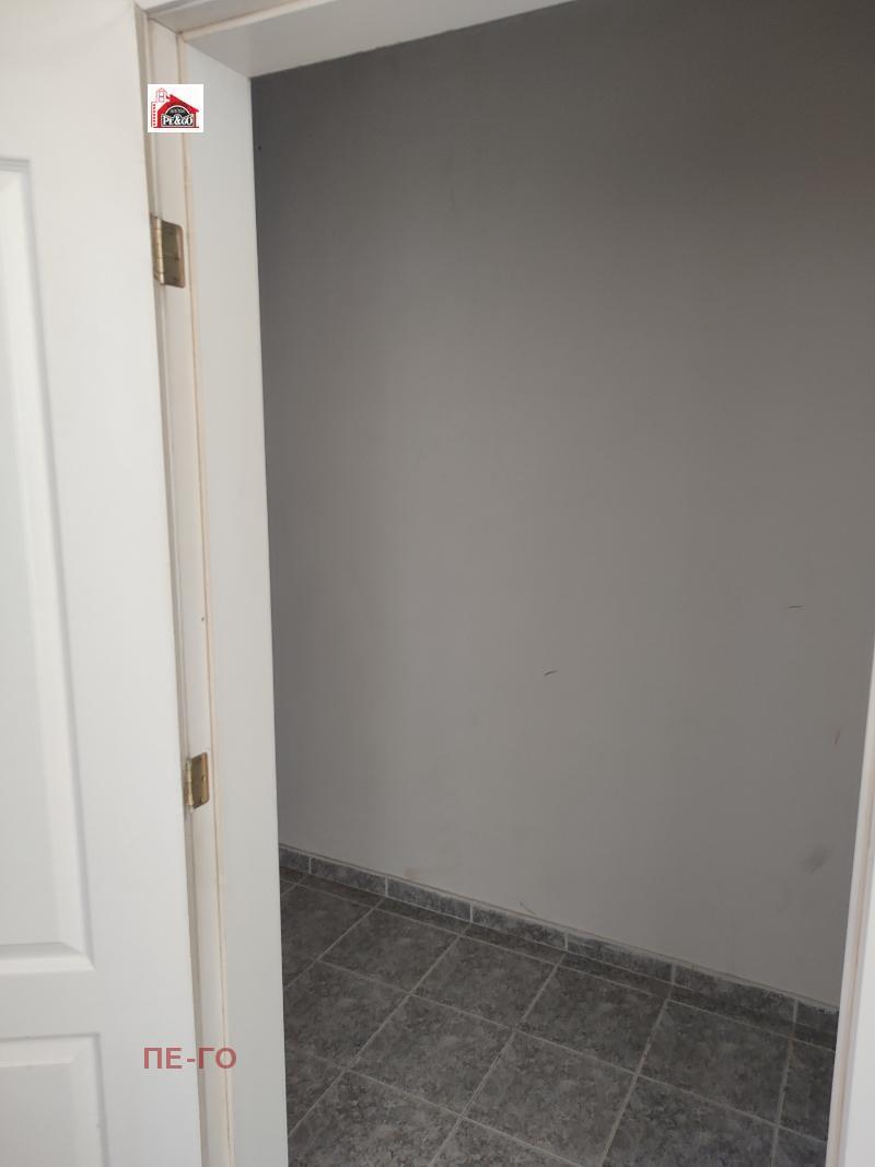 Продава ОФИС, гр. Пазарджик, Център, снимка 2 - Офиси - 54121725