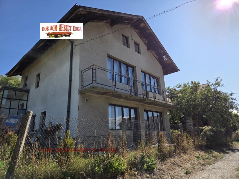 Till salu  Hus region Pernik , Ljulin , 128 kvm | 35748859