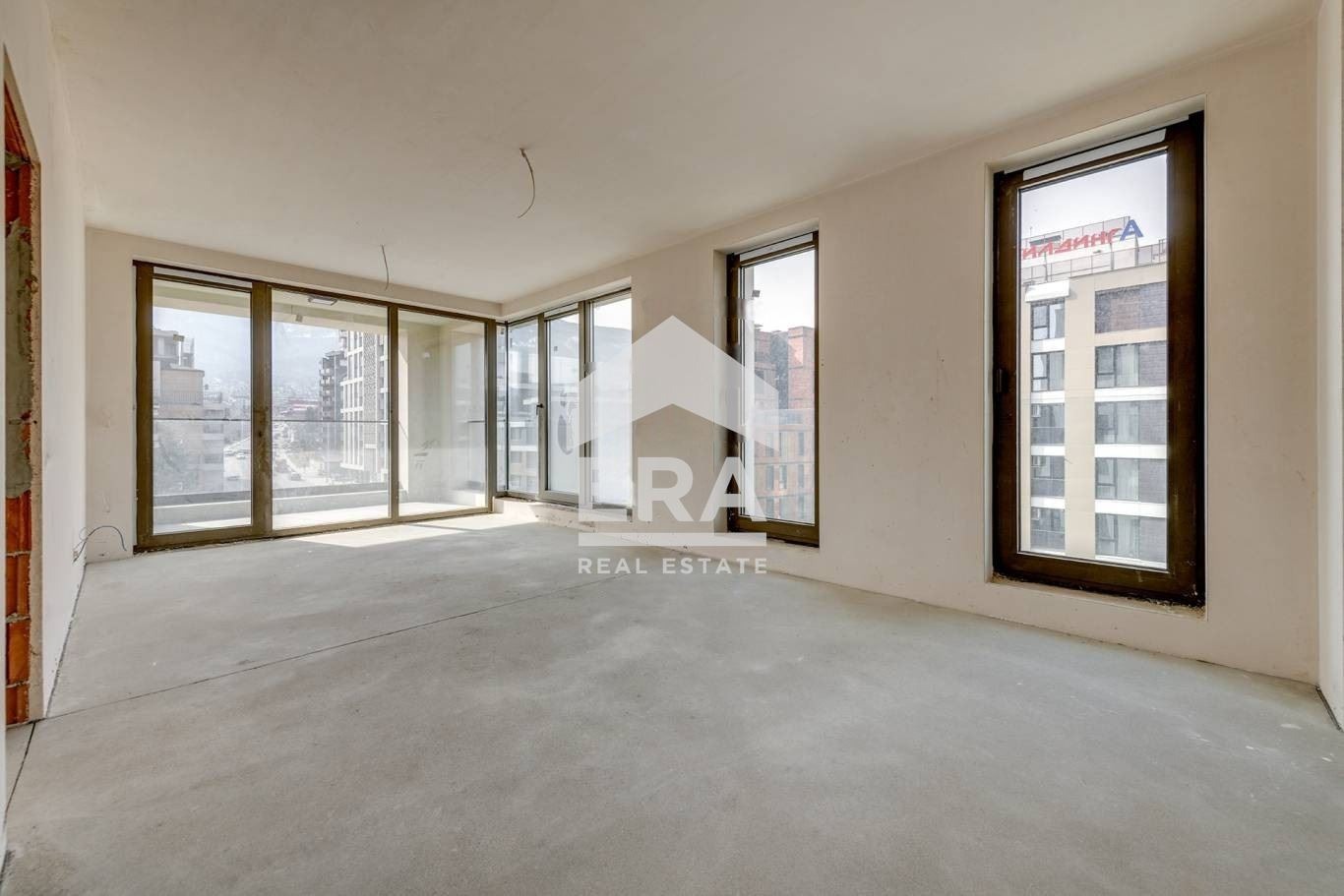 Продава 4-СТАЕН, гр. София, Кръстова вада, снимка 2 - Апартаменти - 55900336