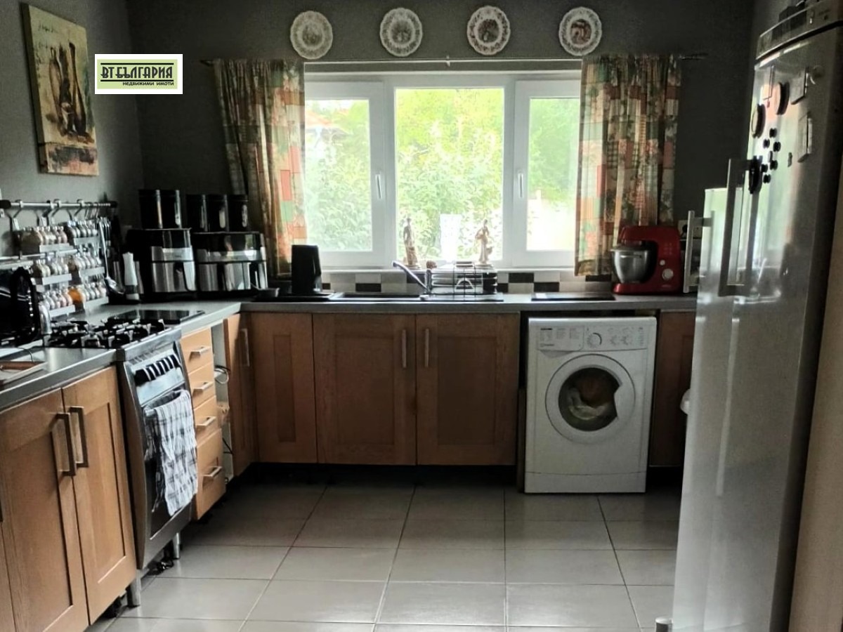Продава КЪЩА, с. Гурково, област Добрич, снимка 5 - Къщи - 56099375