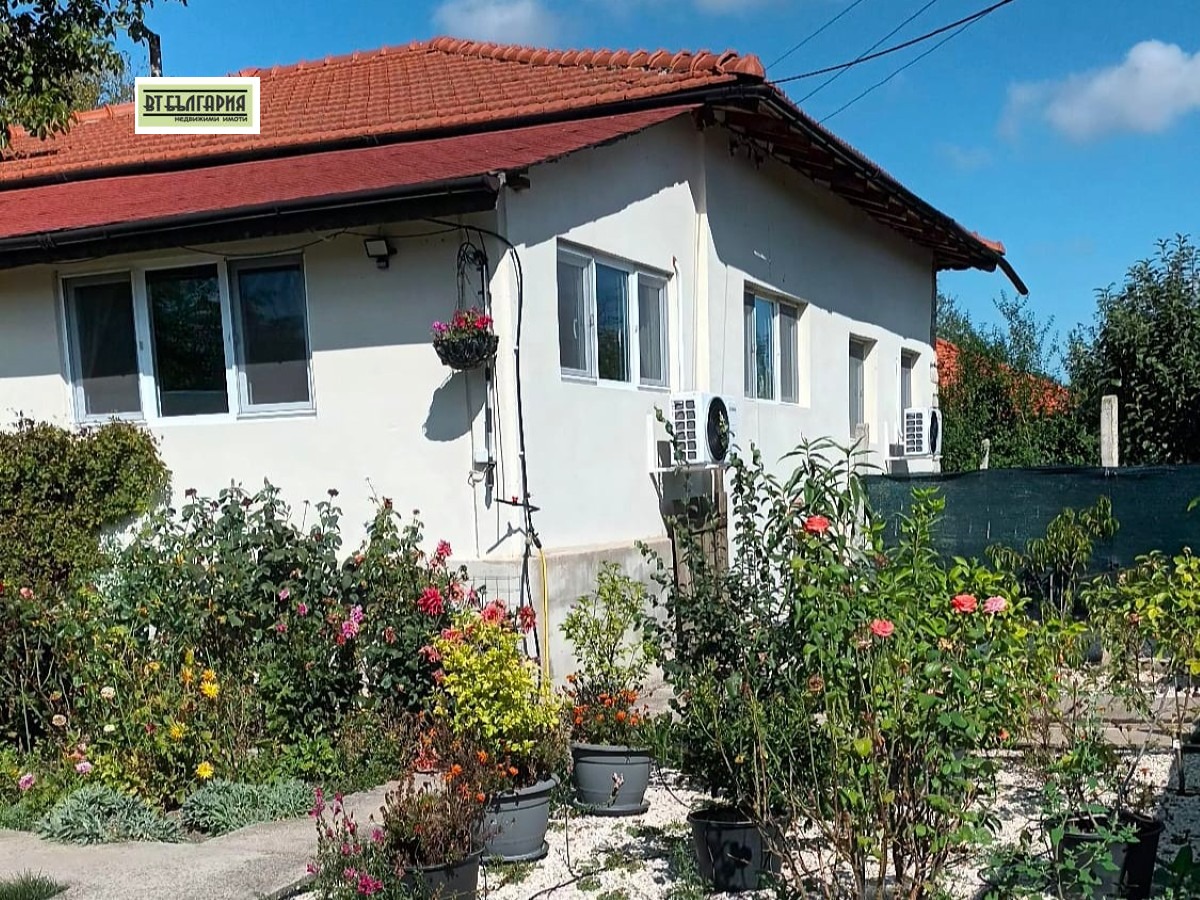 Продава КЪЩА, с. Гурково, област Добрич, снимка 2 - Къщи - 56099375