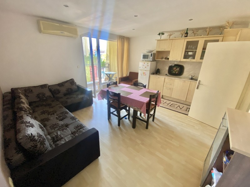 Till salu  2 sovrum region Burgas , Sveti Vlas , 77 kvm | 71792243 - bild [4]
