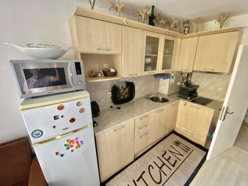 Till salu  2 sovrum region Burgas , Sveti Vlas , 77 kvm | 71792243 - bild [6]
