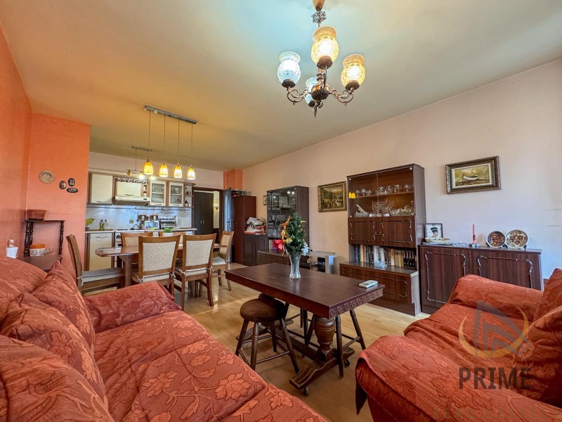 Продава  3-стаен град Бургас , Лазур , 104 кв.м | 58090192 - изображение [2]