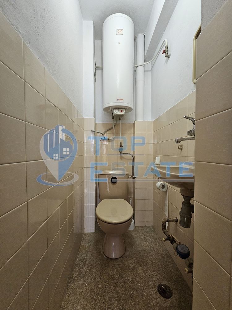 Продава МНОГОСТАЕН, гр. Велико Търново, Център, снимка 12 - Апартаменти - 53975010