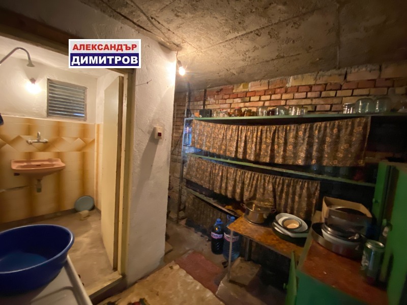 Продава КЪЩА, с. Екзарх Йосиф, област Русе, снимка 11 - Къщи - 52221716