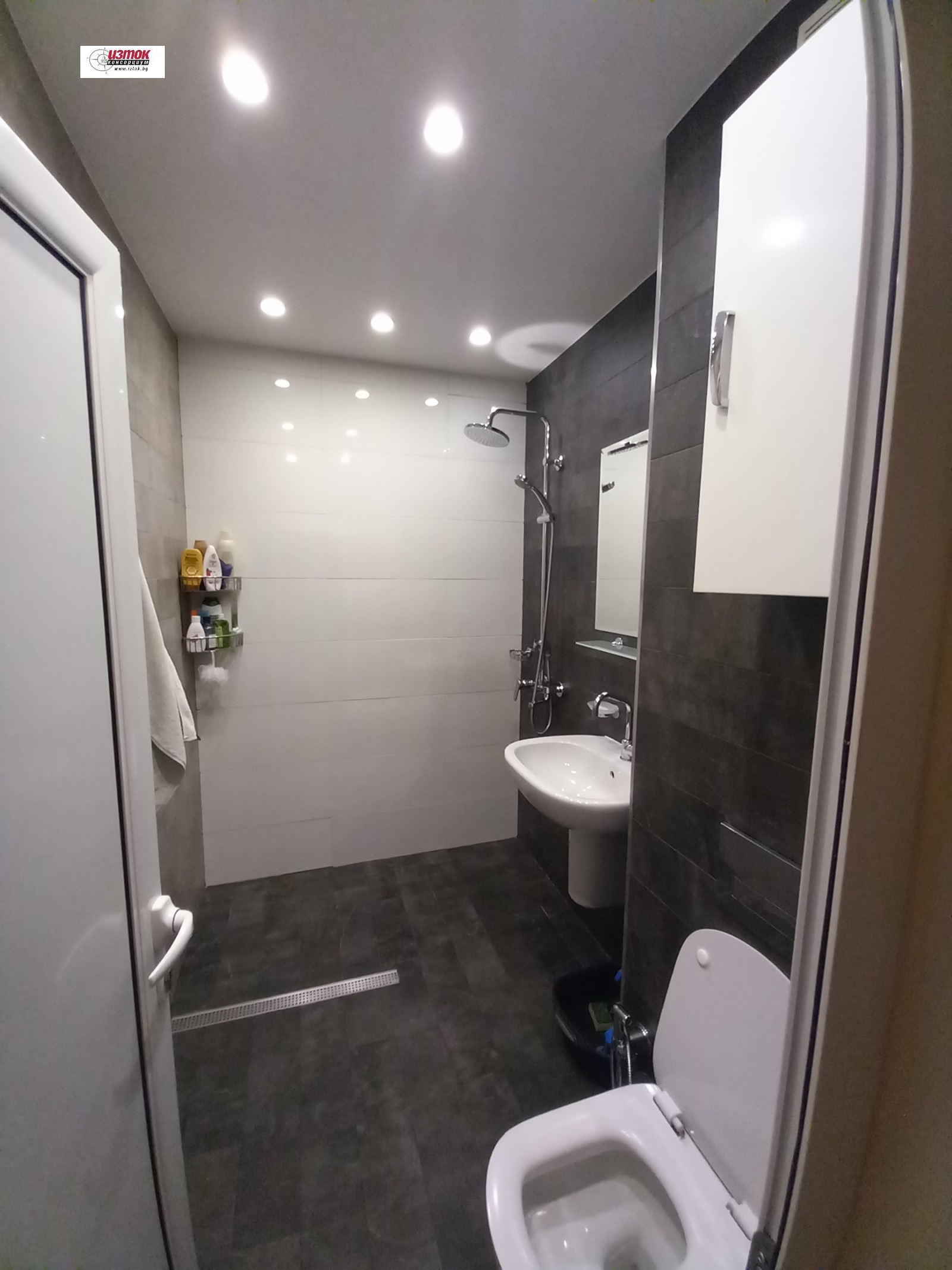 Продава 2-СТАЕН, гр. София, Света Троица, снимка 3 - Апартаменти - 54626779