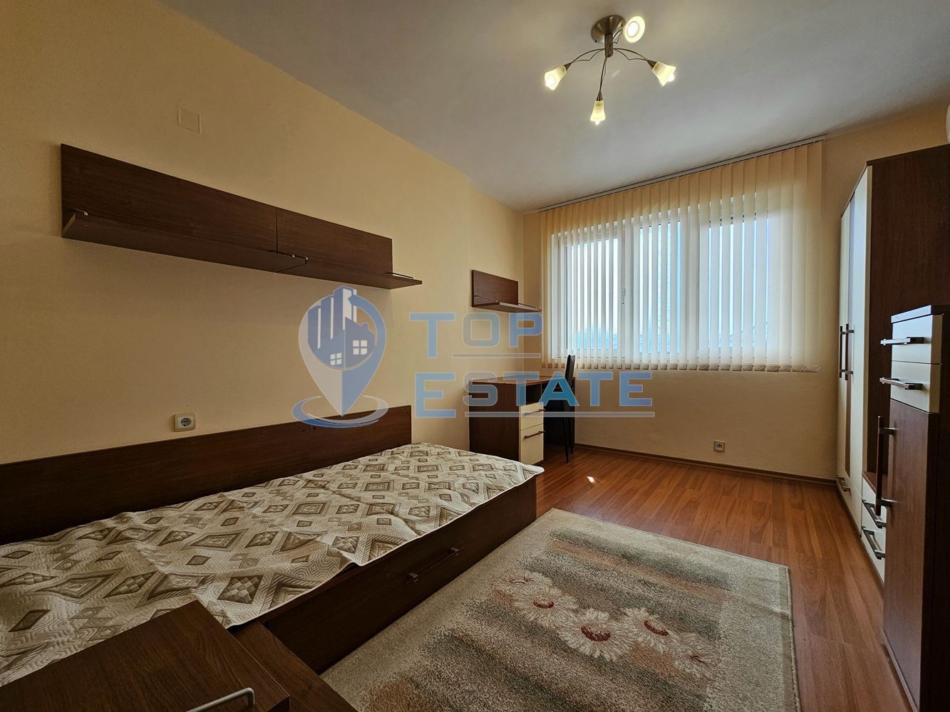 Продава МНОГОСТАЕН, гр. Велико Търново, Център, снимка 8 - Апартаменти - 53975010