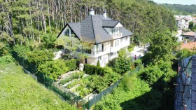 Ev Vinica, Varna