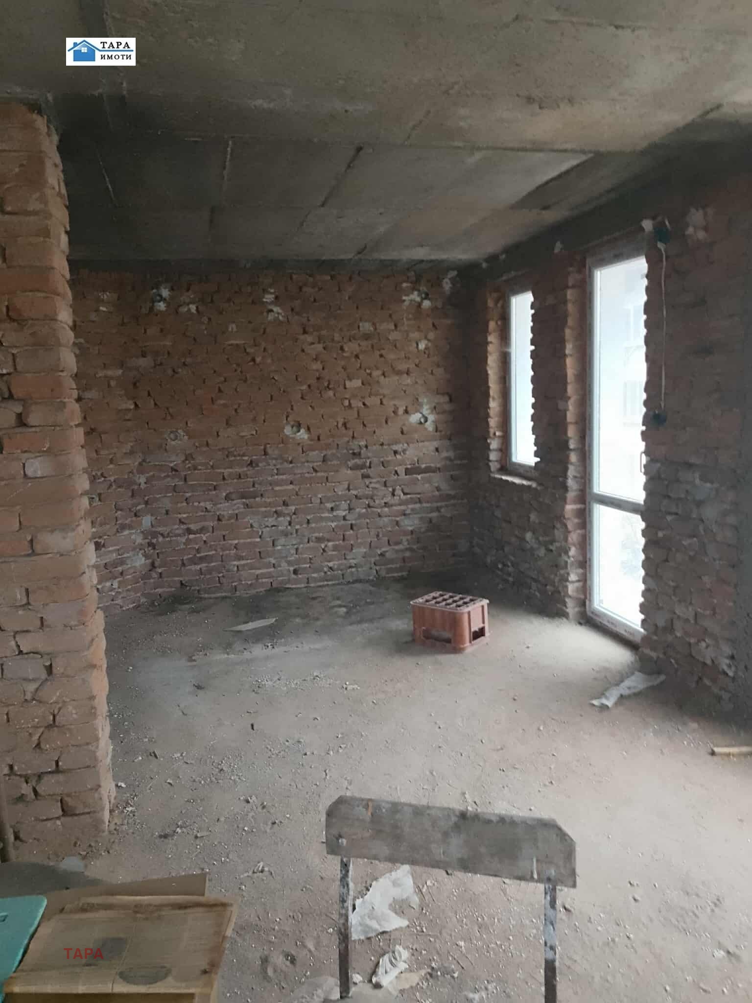 Продава 3-СТАЕН, гр. Монтана, Идеален център