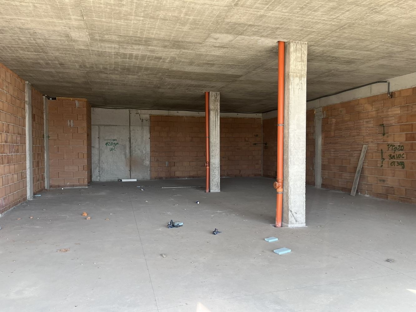 Продава ОФИС, гр. Пловдив, Карловско шосе, снимка 2 - Офиси - 49949196