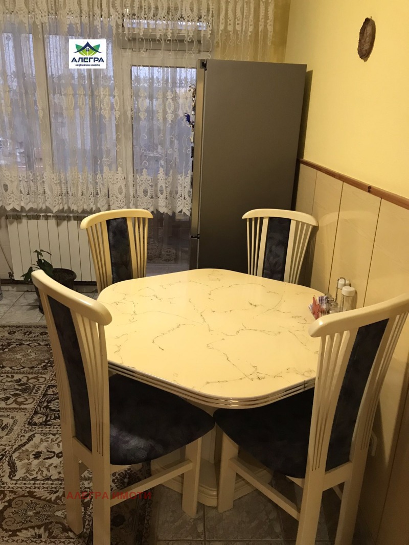 Продава 3-СТАЕН, гр. Пазарджик, Център, снимка 4 - Aпартаменти - 47120931