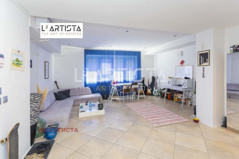 De vânzare  1 dormitor Sofia , Țentâr , 59 mp | 48915758