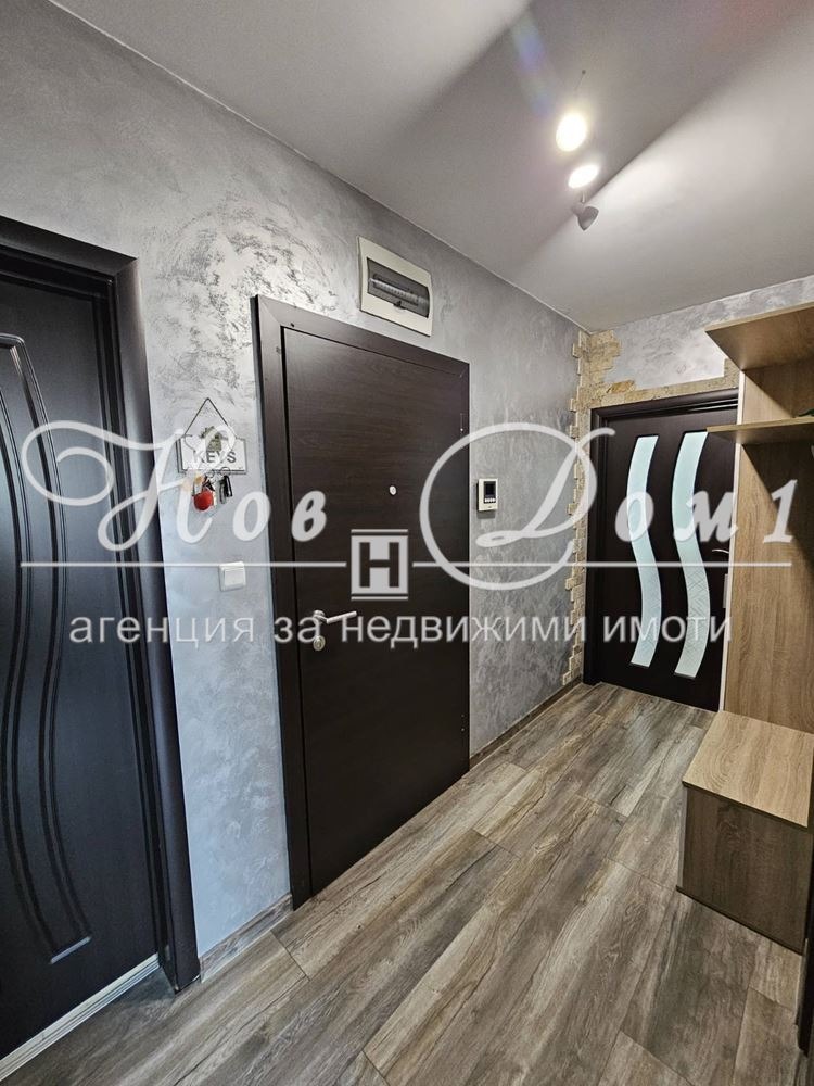 En venta  2 dormitorios Plovdiv , Yuzhen , 94 metros cuadrados | 72688579 - imagen [8]