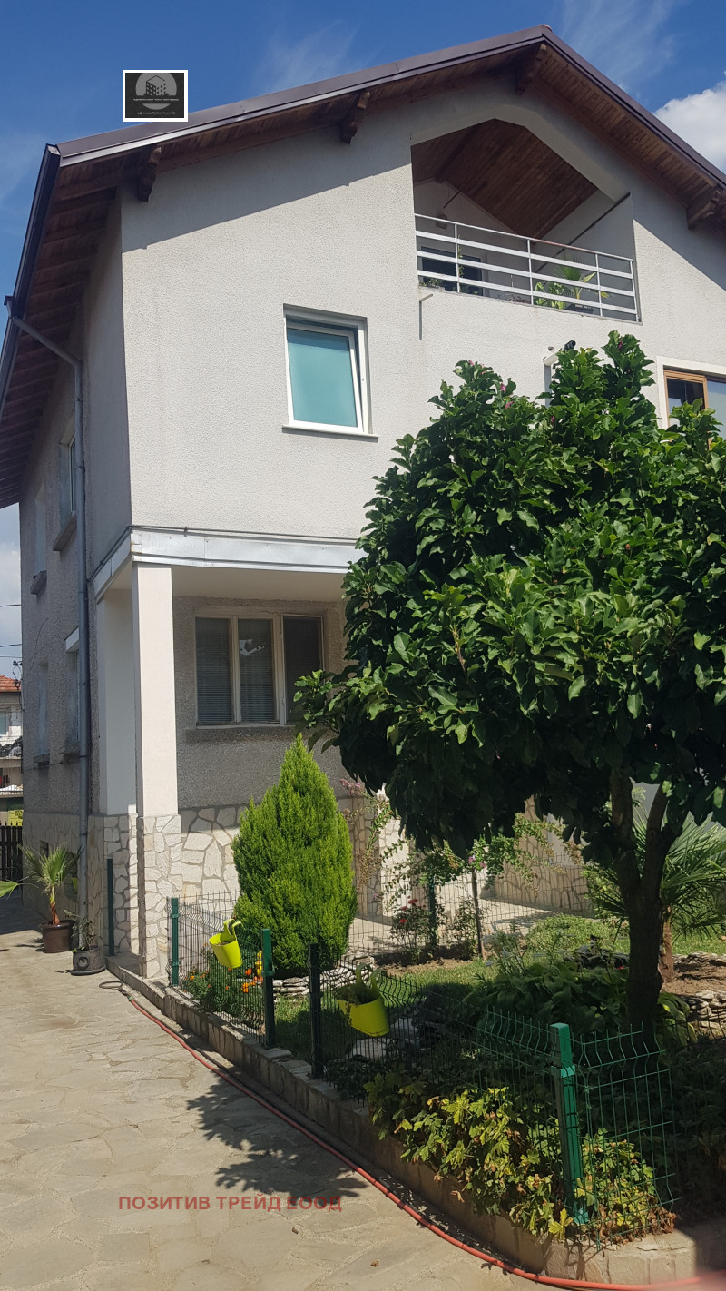 De vânzare  Casa regiunea Kyustendil , Dupnița , 170 mp | 27965344