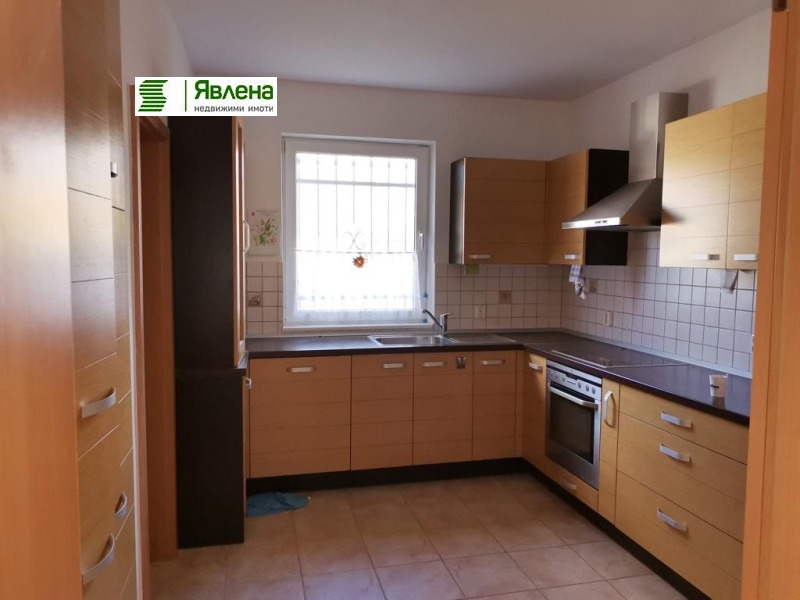 Продава  Къща област Стара Загора , с. Казанка , 330 кв.м | 98727142