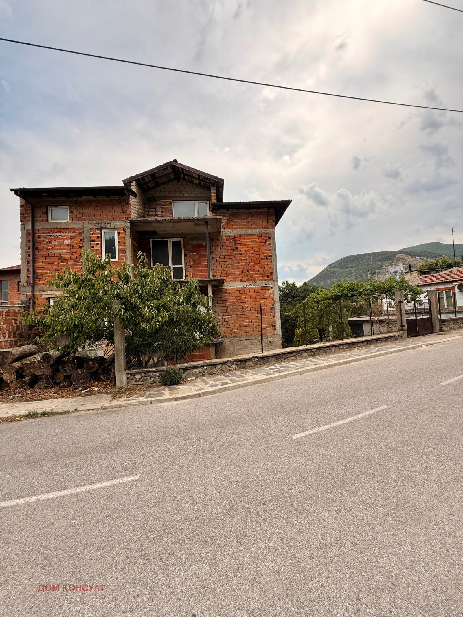 Продава КЪЩА, гр. Кричим, област Пловдив, снимка 2 - Къщи - 51339934