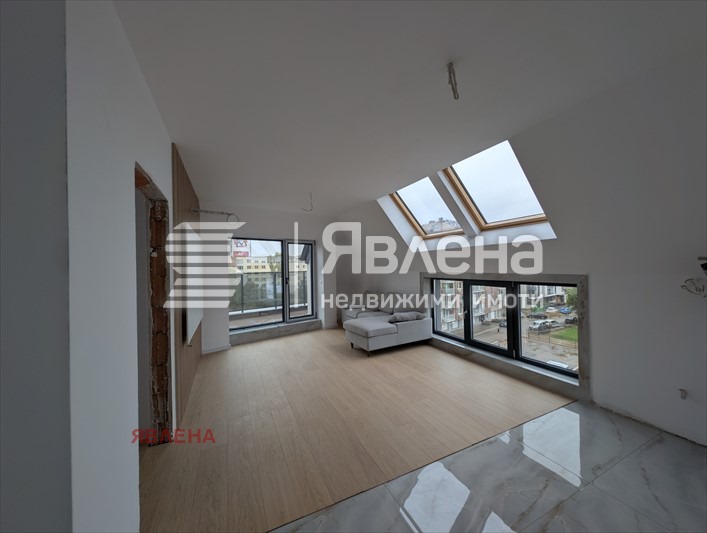 Продава  3-стаен град София , Люлин - център , 110 кв.м | 47186591