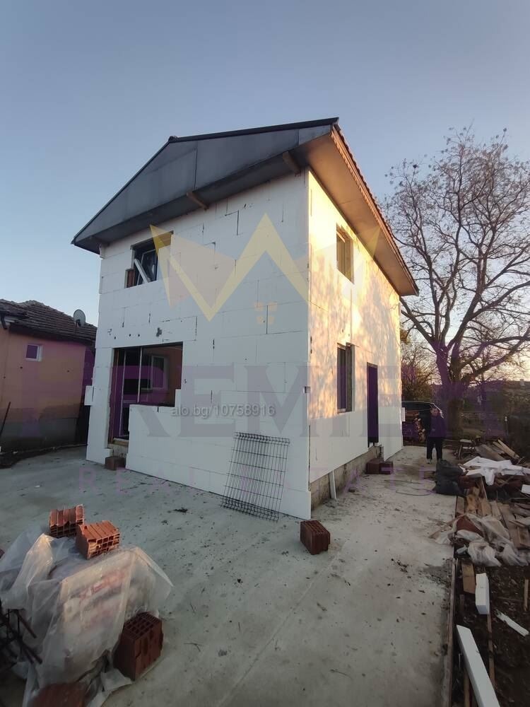 Продава КЪЩА, с. Съдиево, област Бургас, снимка 2 - Къщи - 52636872