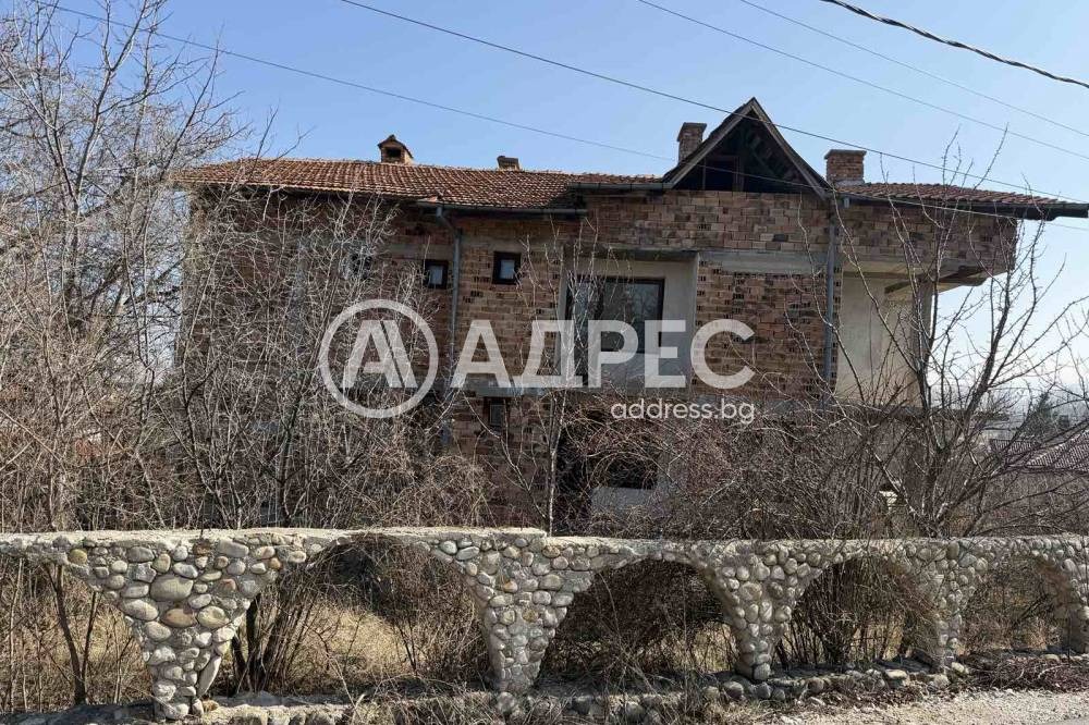 Продава КЪЩА, гр. София, гр. Банкя
