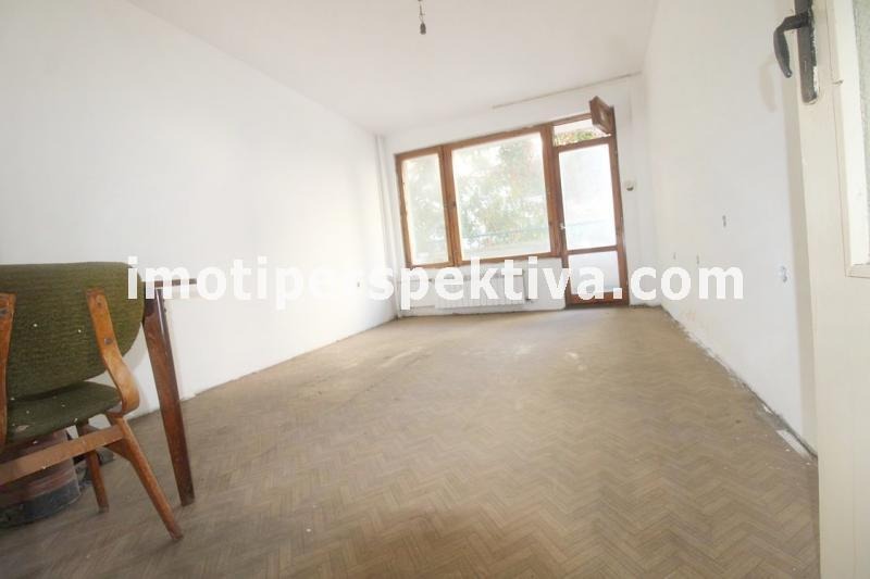 Eladó  2 hálószobás Plovdiv , Centar , 81 négyzetméter | 85125619