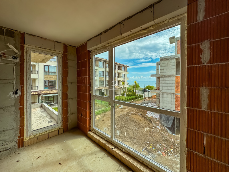 Продава  3-стаен град Бургас , Сарафово , 93 кв.м | 99001766 - изображение [2]