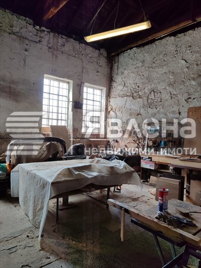 Продава СКЛАД, гр. Провадия, област Варна, снимка 3 - Складове - 52298636
