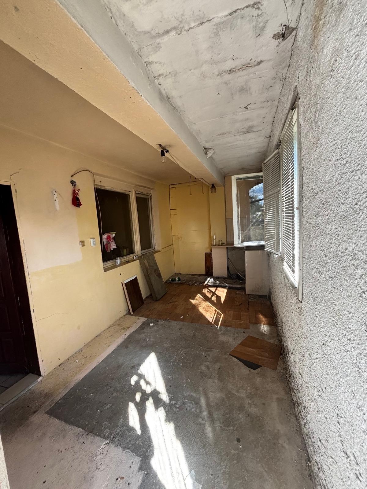 Продава КЪЩА, с. Изгрев, област Варна, снимка 3 - Къщи - 56310996