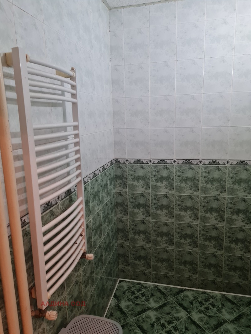 Продава  1-стаен град Перник , Изток , 46 кв.м | 52924682 - изображение [11]