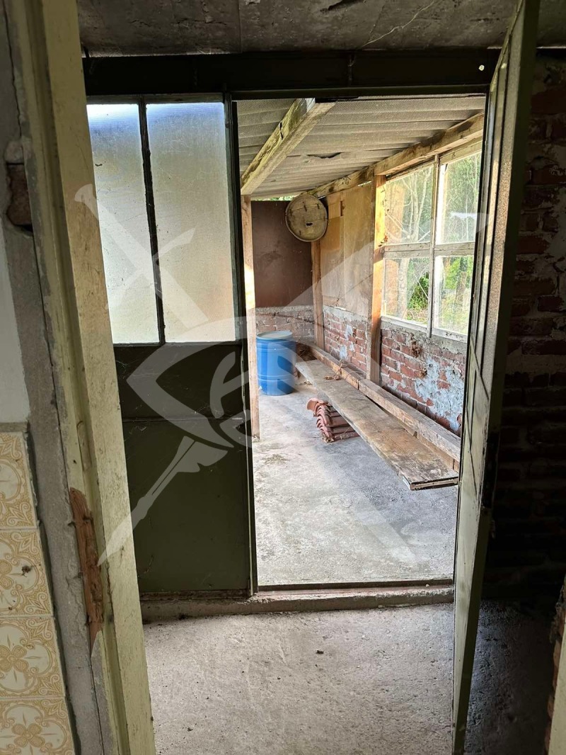 Till salu  Hus region Burgas , Aitos , 300 kvm | 93926699 - bild [4]