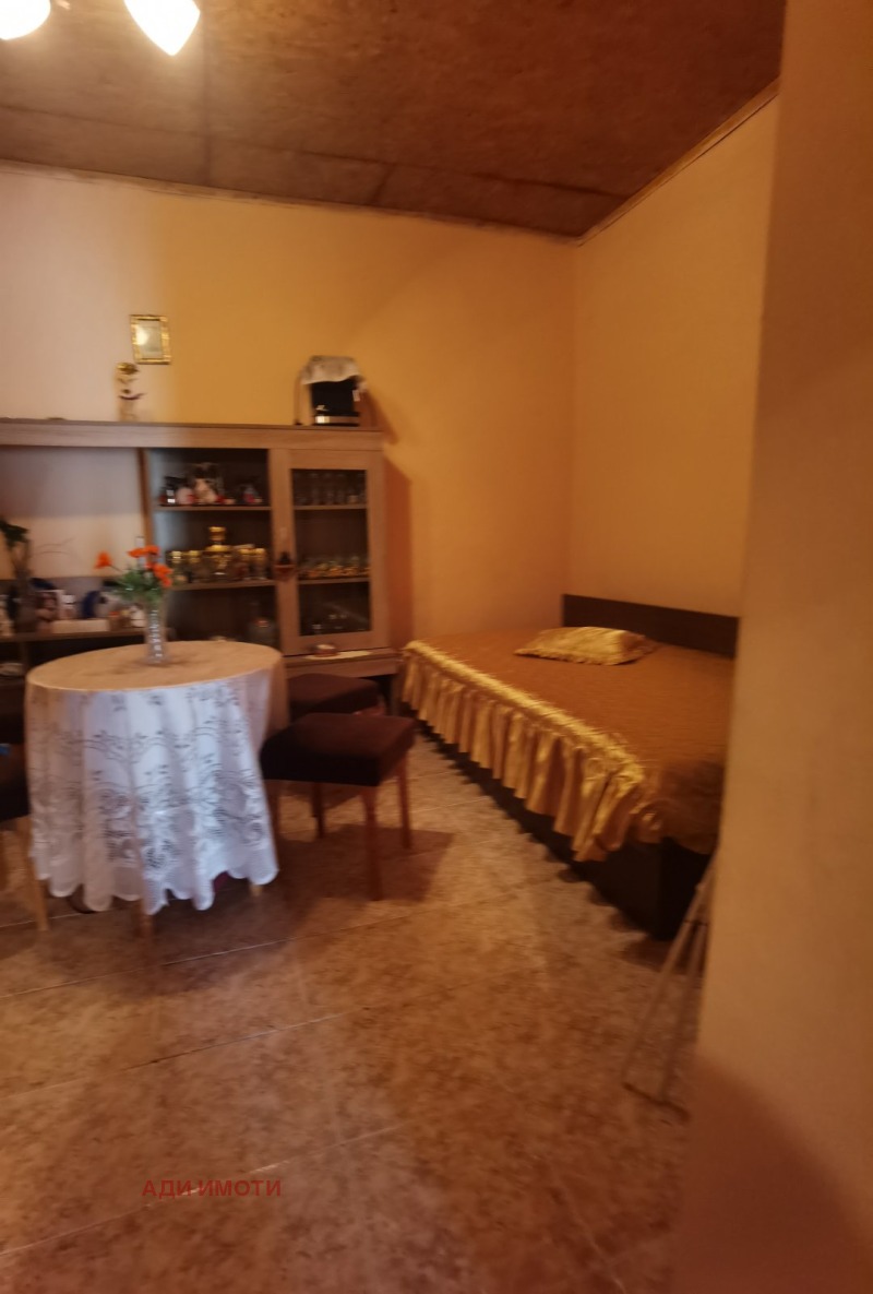 Продава  Къща област Пловдив , гр. Карлово , 65 кв.м | 90951812 - изображение [9]
