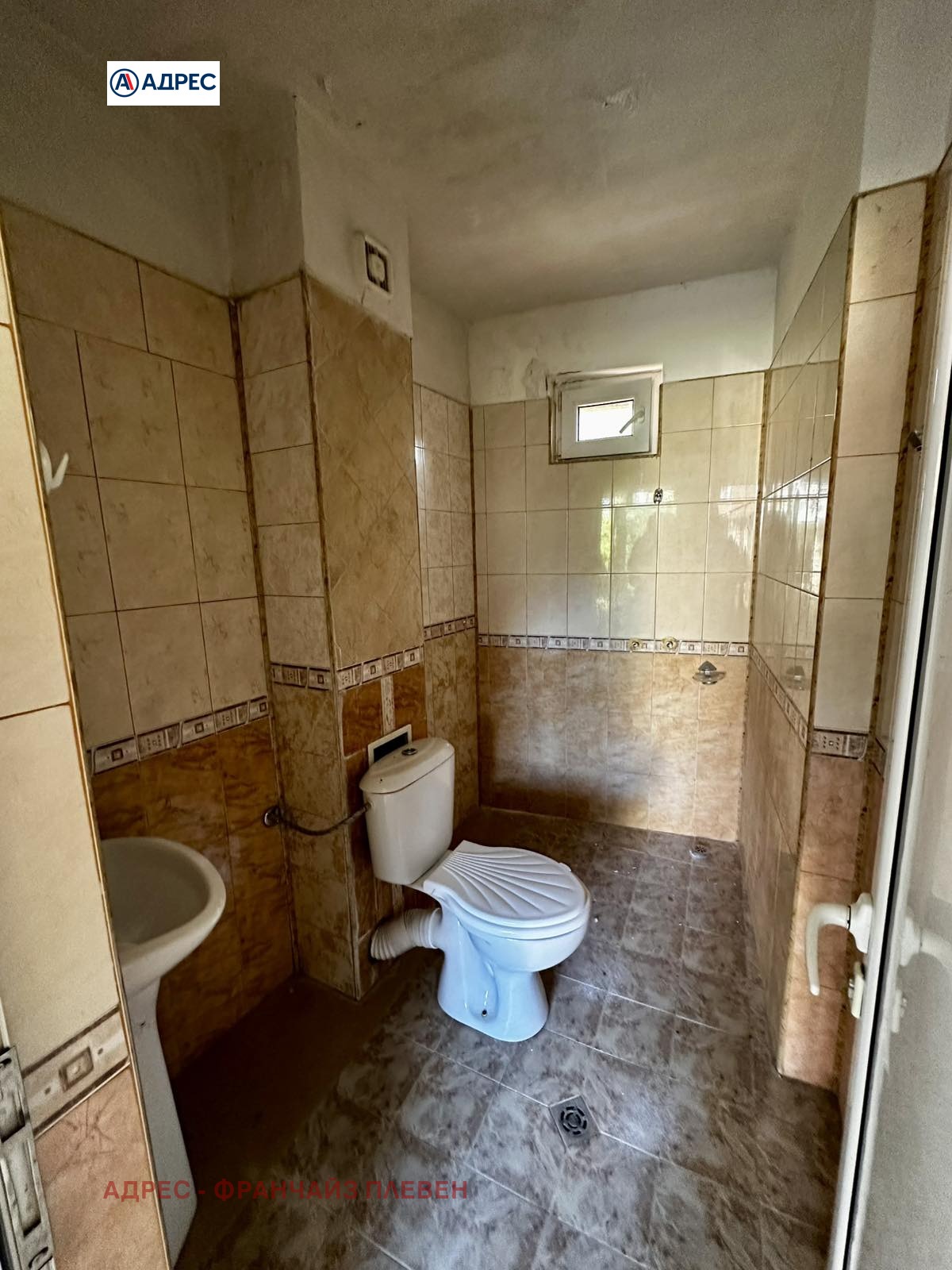 Продава ХОТЕЛ, с. Орешак, област Ловеч, снимка 10 - Хотели - 55448980