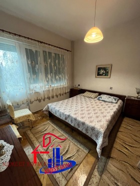 Продажба на двустайни апартаменти в град Шумен — страница 7 - изображение 1 