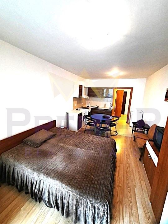 Till salu  Studio Sofia , Studentski grad , 42 kvm | 88506852