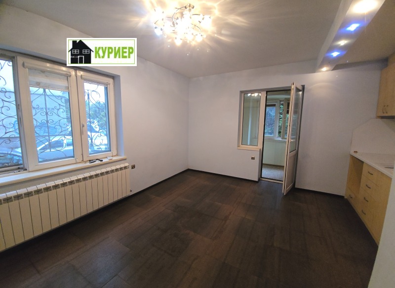 Продава  3-стаен град Русе , Център , 83 кв.м | 72595846 - изображение [2]