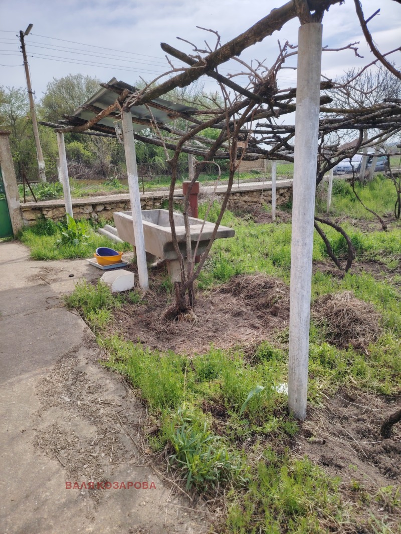 Продава КЪЩА, с. Байкал, област Плевен, снимка 2 - Къщи - 52388380