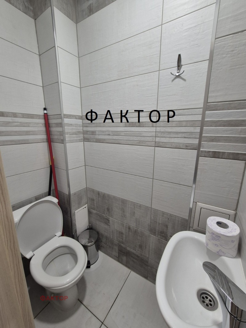 Te koop  Winkel Plovdiv , Tsentar , 30 m² | 55395852 - afbeelding [2]