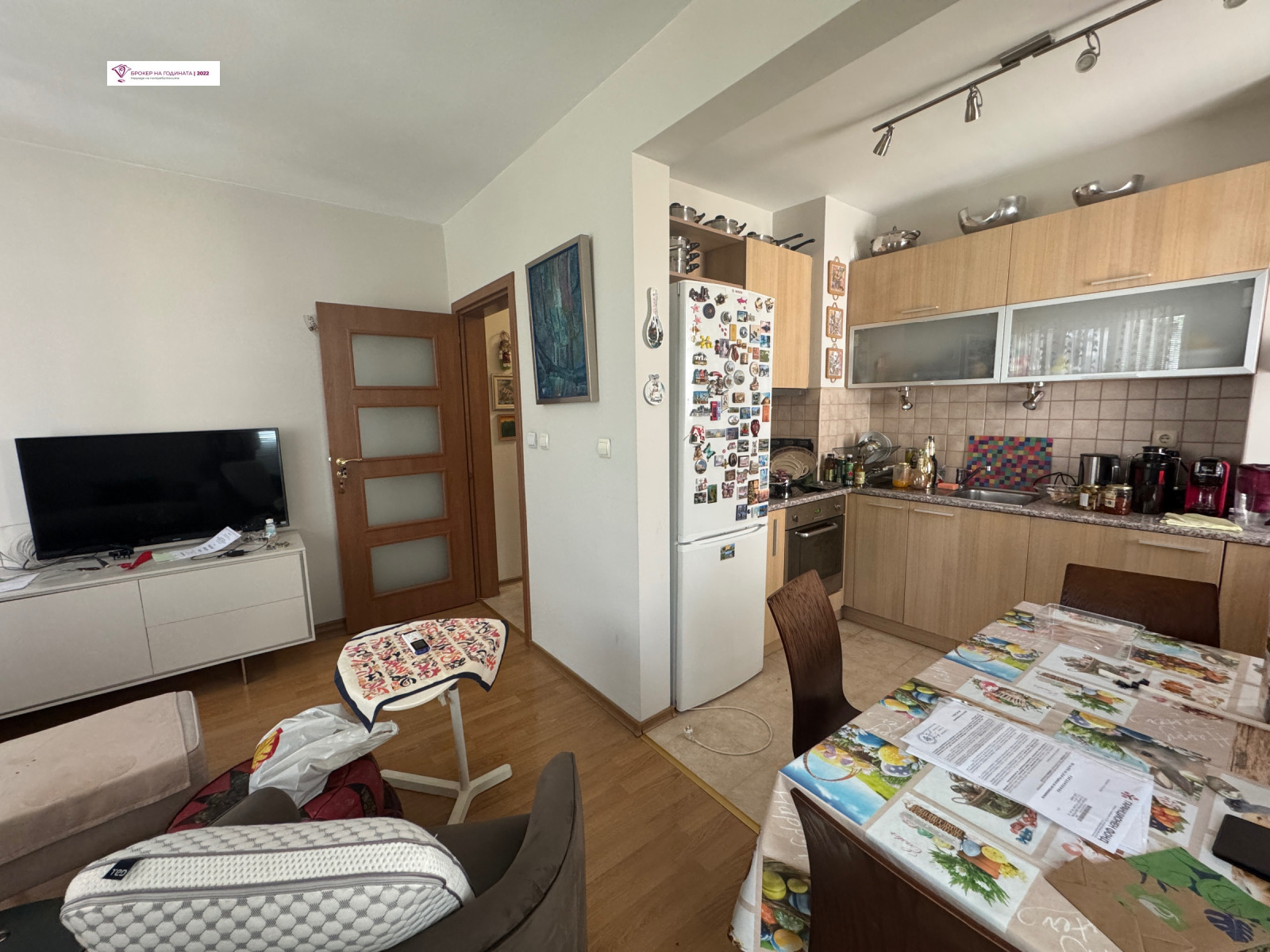 Продава 2-СТАЕН, гр. София, Център, снимка 2 - Апартаменти - 55028252