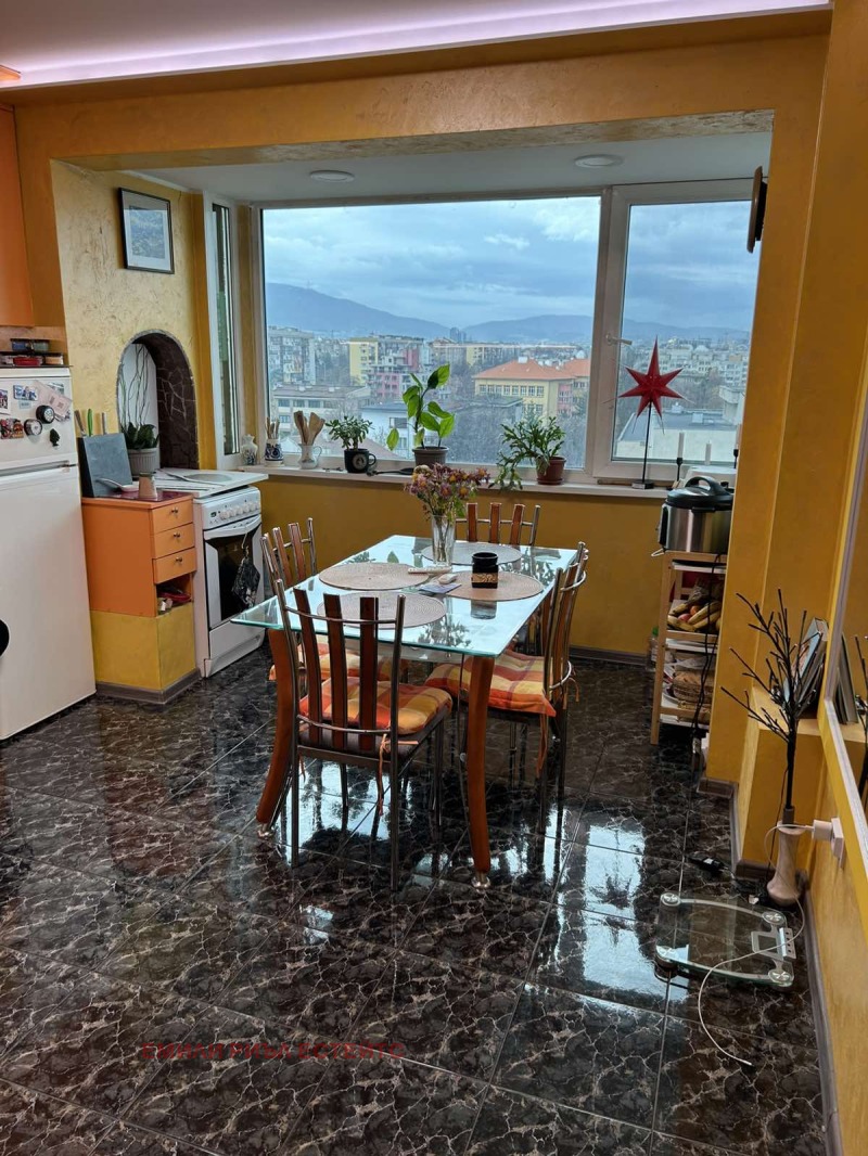 Продава 4-СТАЕН в град София, Сухата река - 108 кв.м / 275 000 € » 537 853.25 лв., ЕМИЛИ РИЪЛ ЕСТЕЙТС