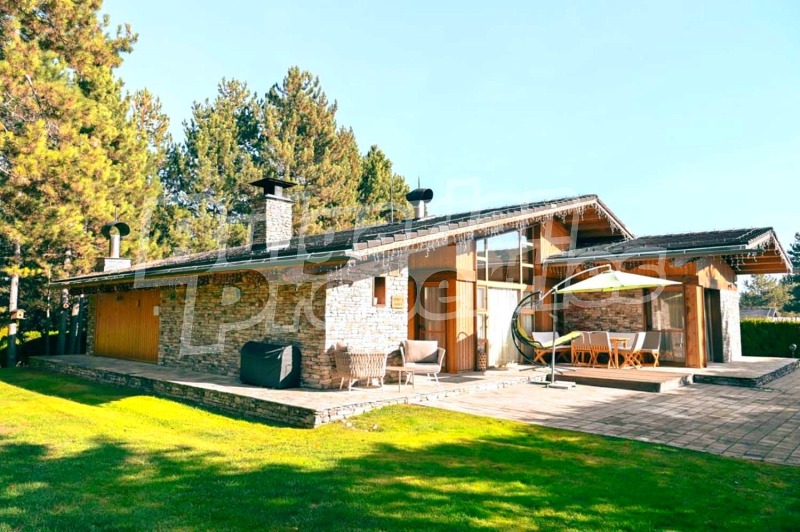 Продава КЪЩА в област Благоевград, гр. Банско - 195 кв.м / 800 000 € » 1 564 664.00 лв., БЪЛГЕРИАН ПРОПЕРТИС