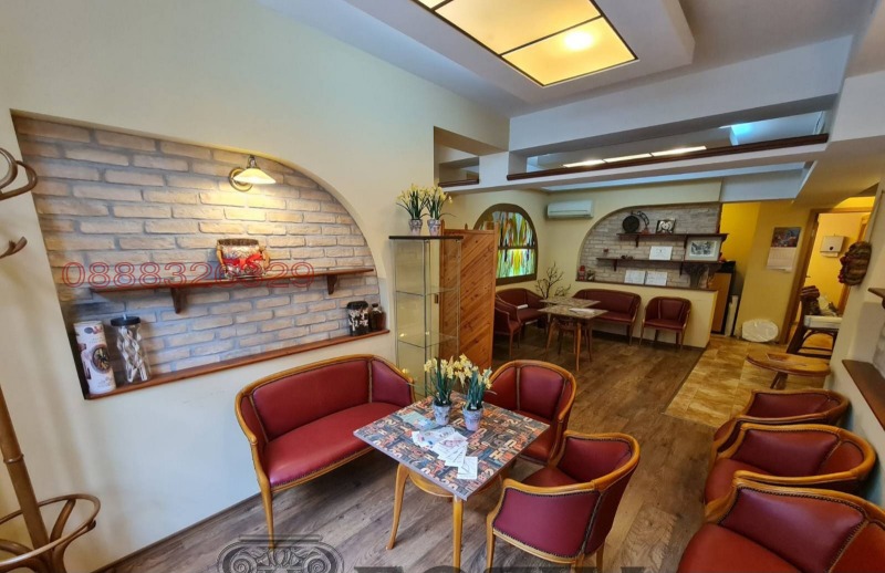 Продава ОФИС, гр. Русе, Център, снимка 2 - Офиси - 53495930