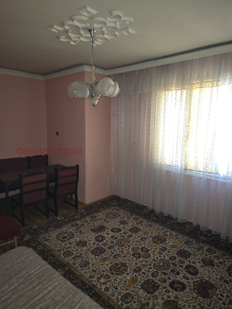 Продава ЕТАЖ ОТ КЪЩА, гр. Пещера, област Пазарджик, снимка 4 - Етаж от къща - 52785081